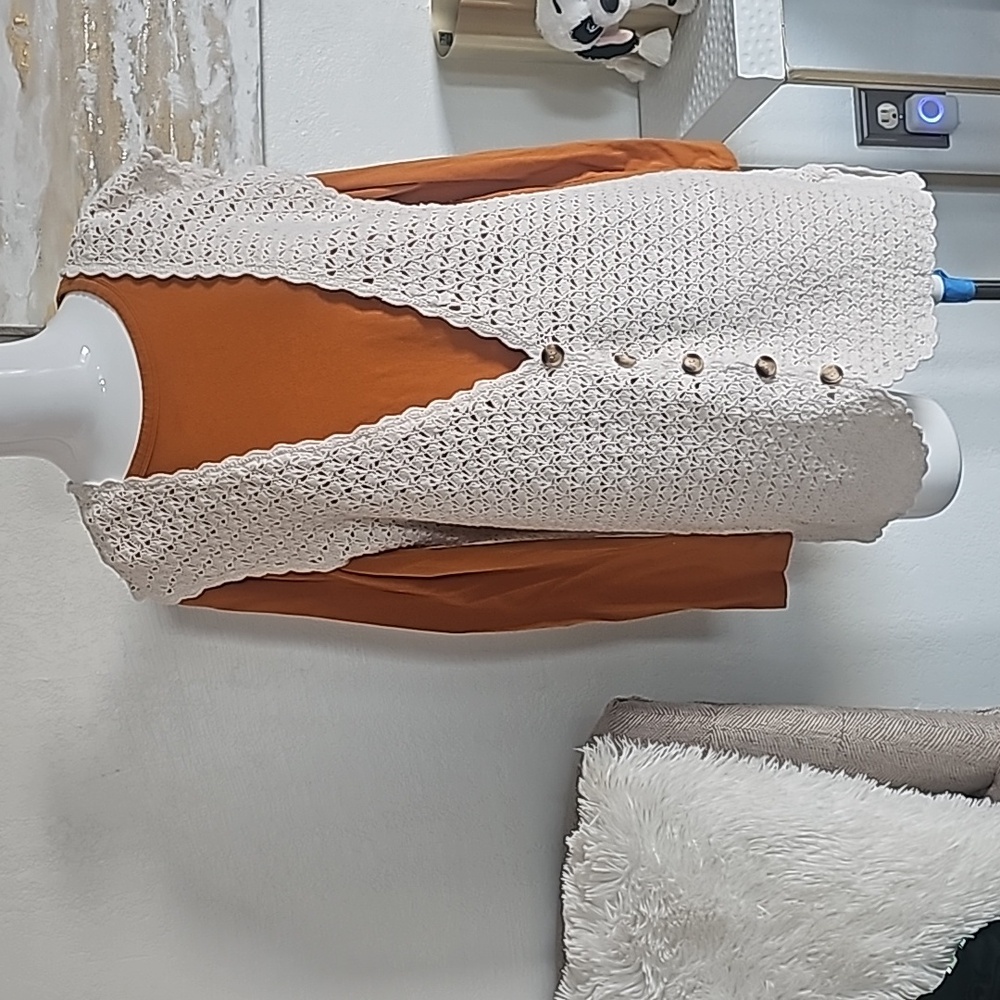 Express hand knitted cream  Sie L-XL